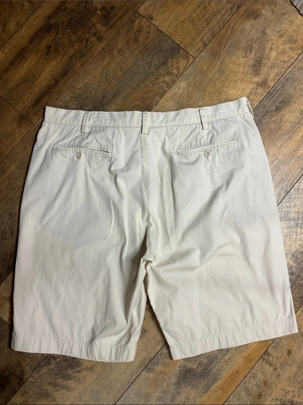 J. CREW Men's Classic 100% Cotton Khaki Shorts, Size 38, EUC